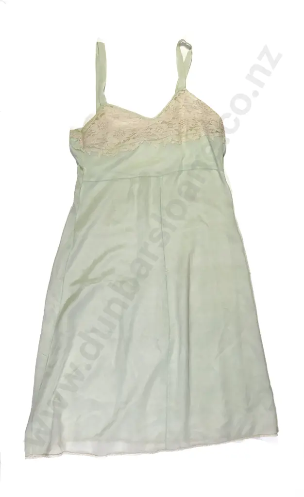 1930s - 40s Undergarments Image 1++