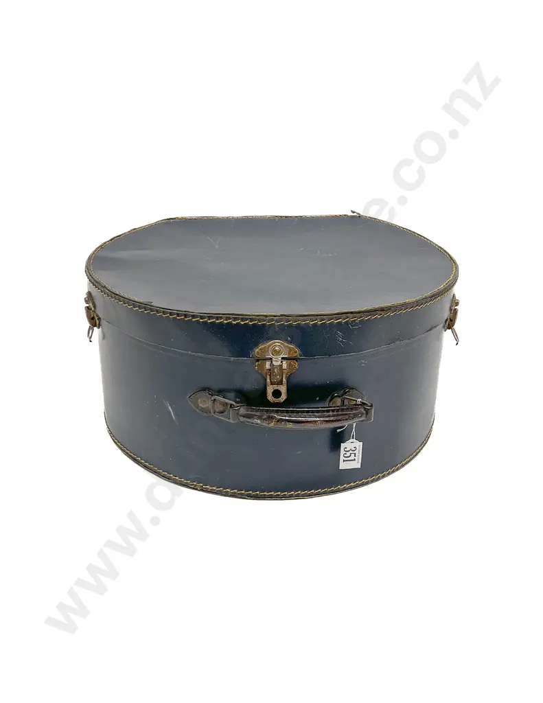 Vintage Card Hat Box with Assorted 1930s Ephemera Image 1++