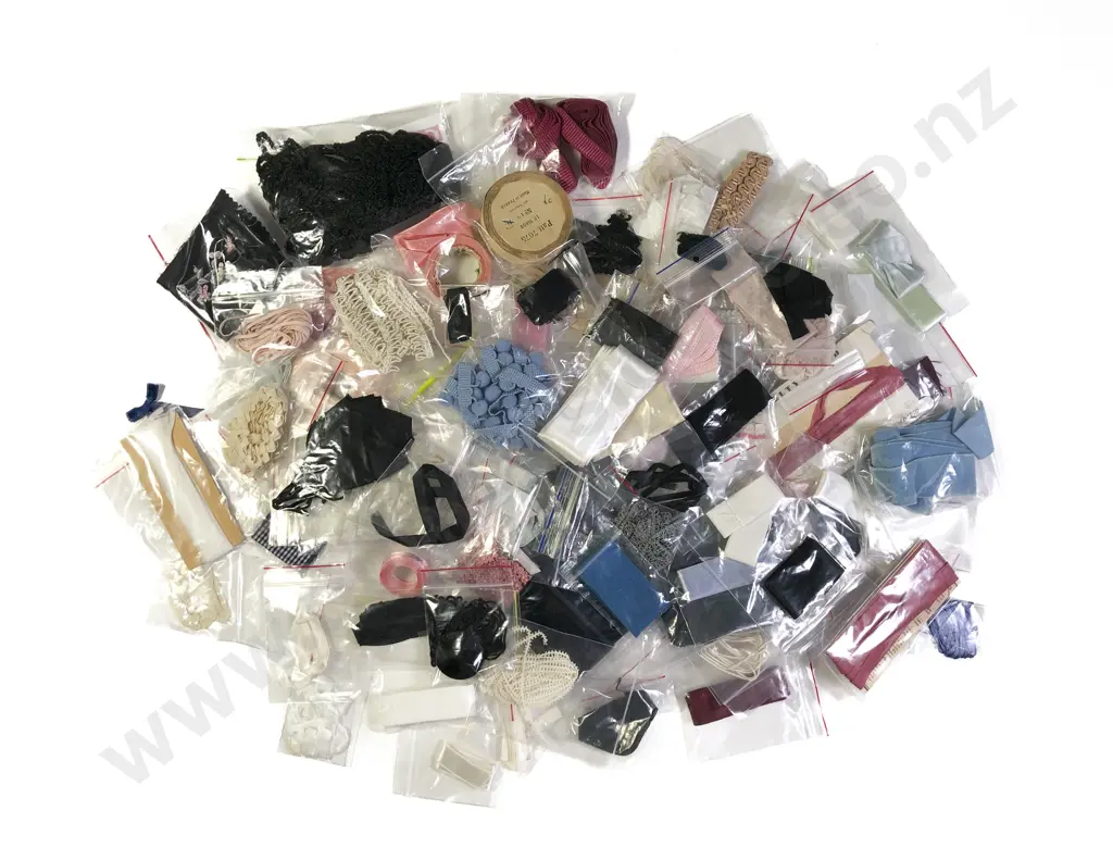 Quantity Lace ribbons & Braid etc Image 1++