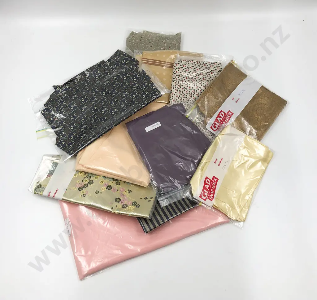 Collection Material Pieces silks and Cottons Image 1++