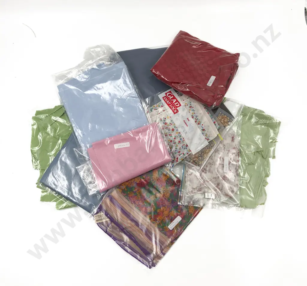 Quantity Material Pieces Cottons & Silks Image 1++