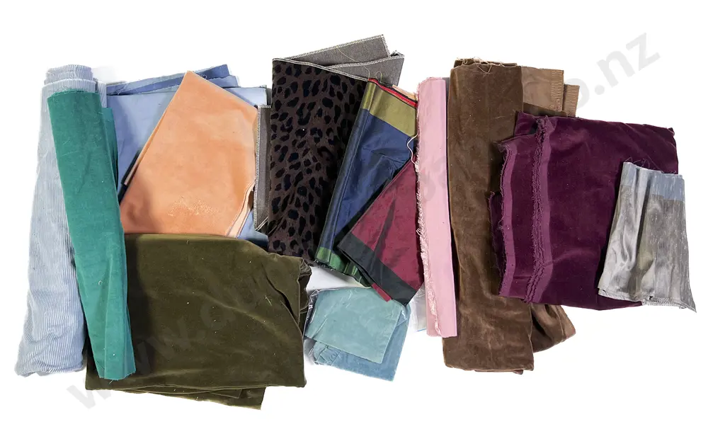 Quantity Velvet Material Pieces Image 1++