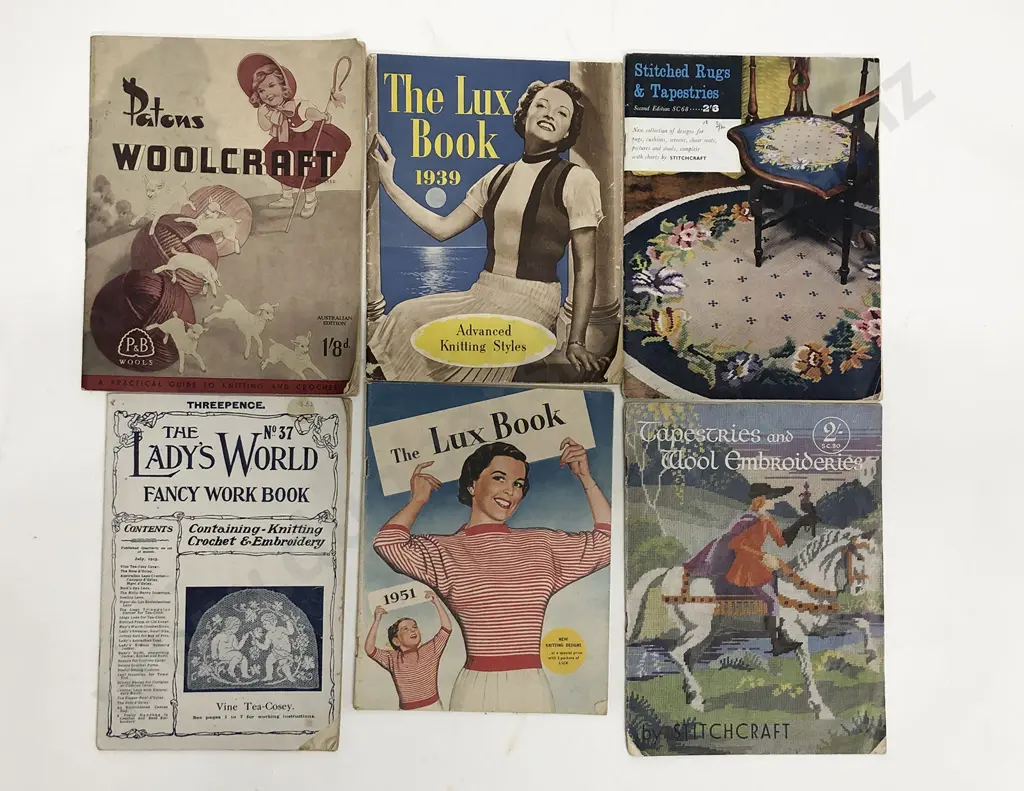 Quantity of Vintage Craft Magazines Image 1++
