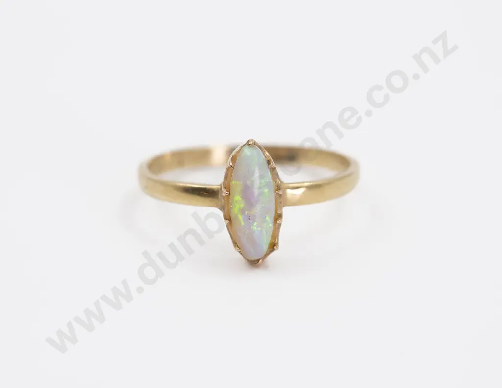 Victorian 18ct Single Opal Ring Image 1++