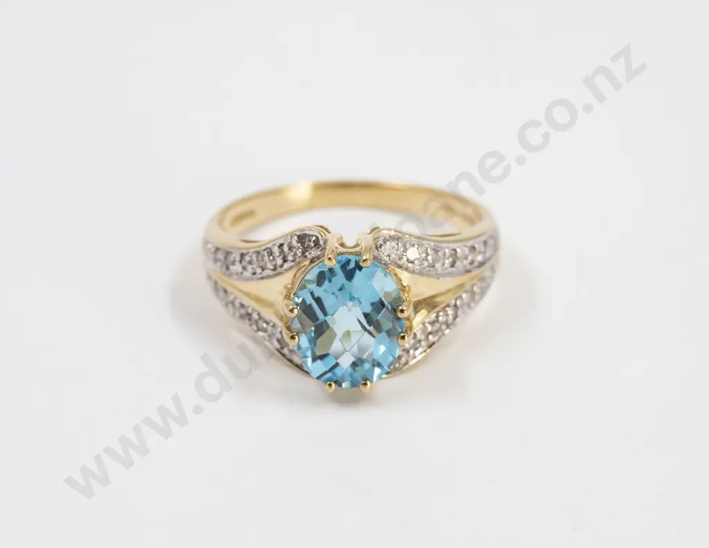 14ct 29stone Blue Topaz and Diamond Dress Ring Image 1++