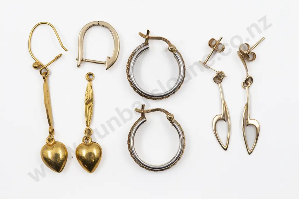 Three Pair 9ct Earrings Image 1++