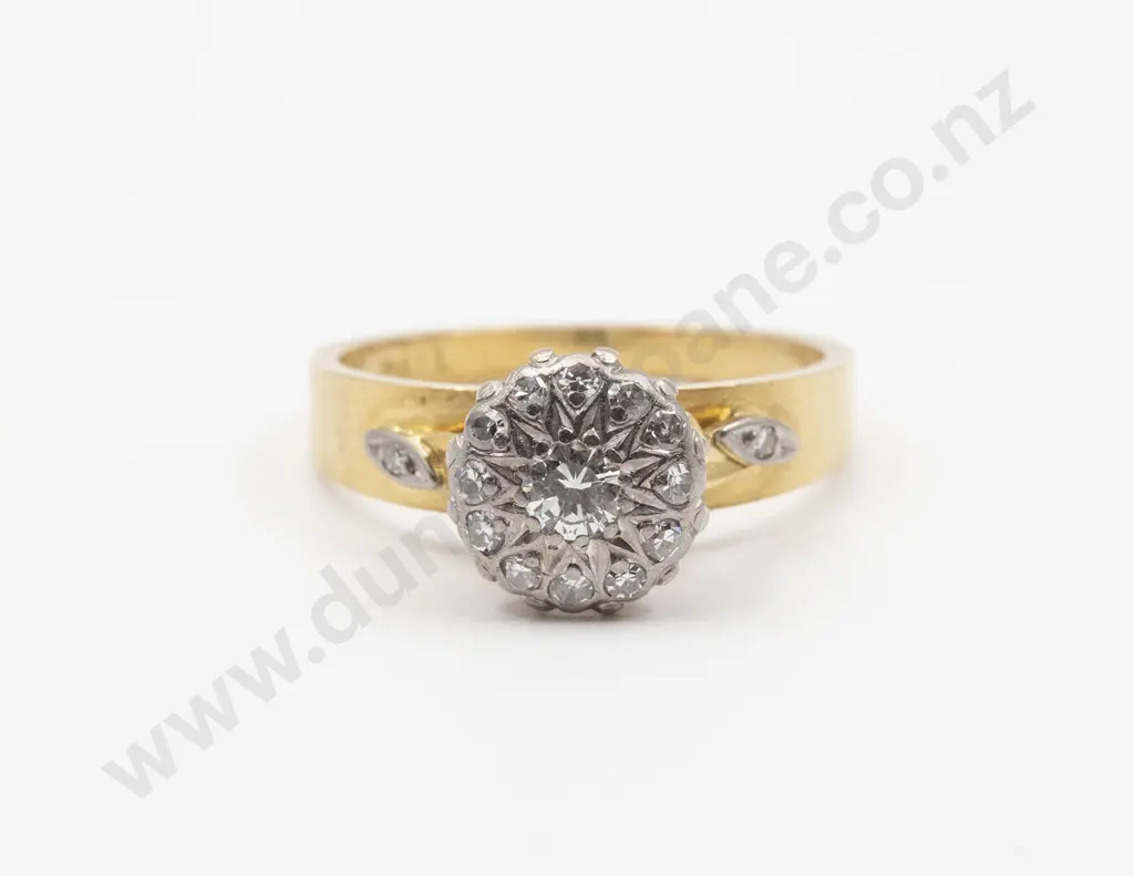 18ct and Platinum 13stone Diamond Cluster Ring Image 1++