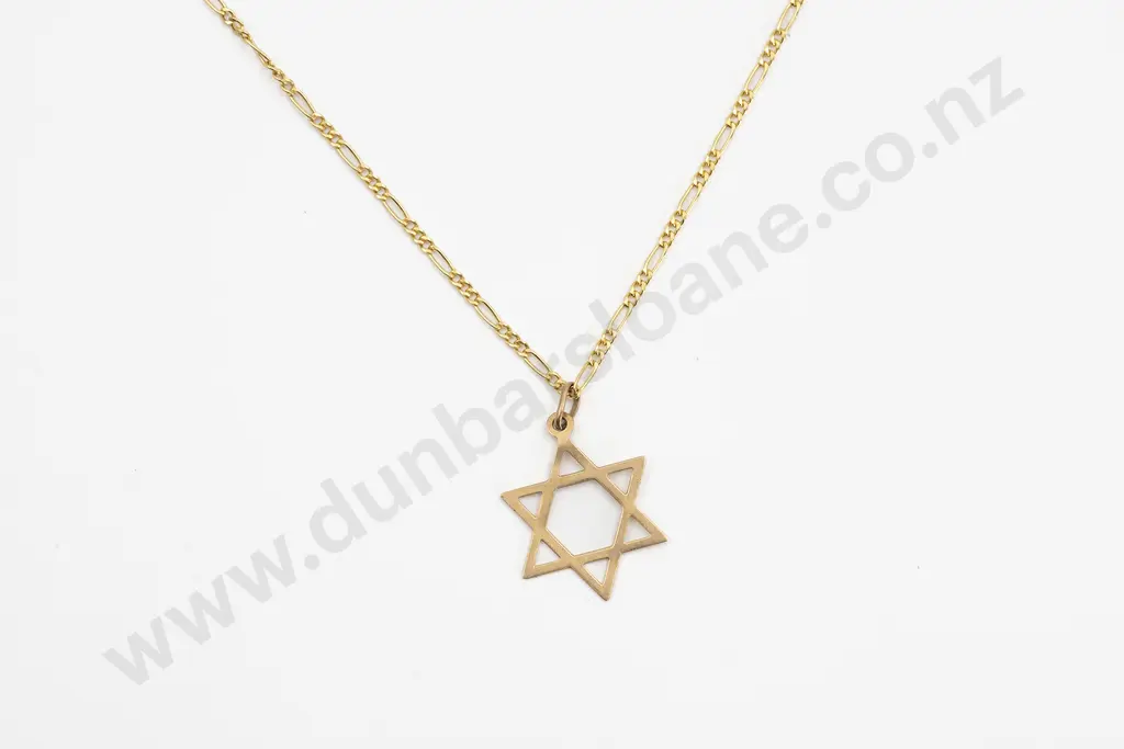 14ct Fancy Curb Link Neck Chain Image 1++