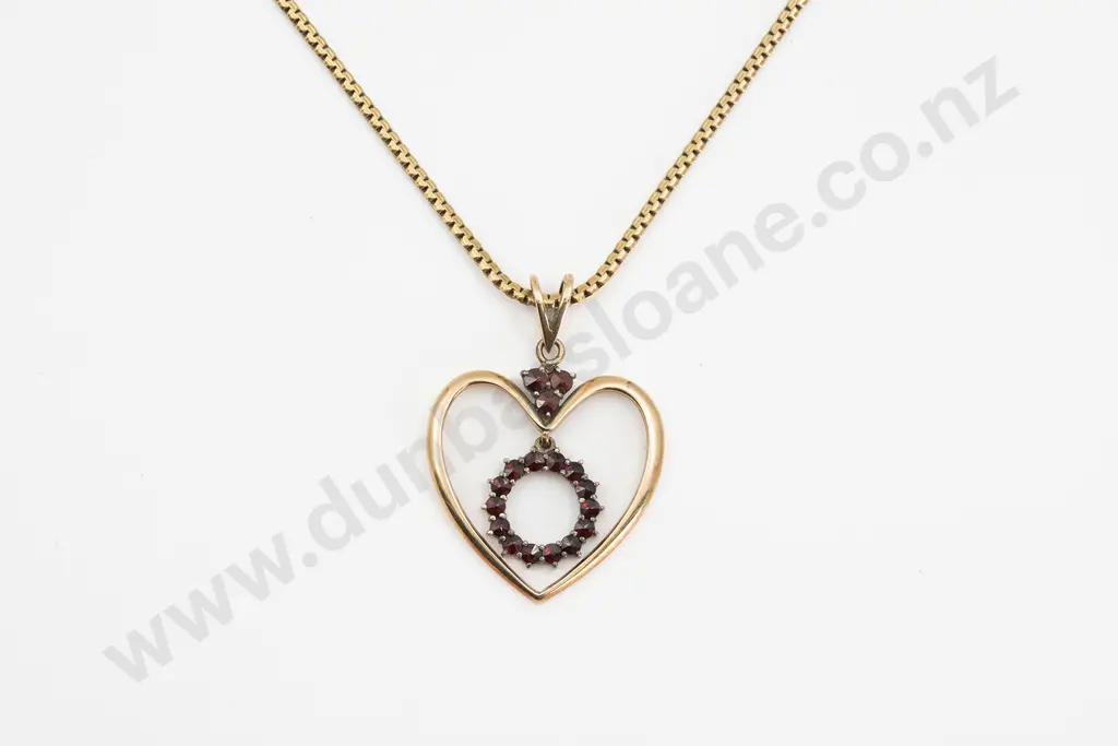 9ct Heart and Garnet Circlet Pendant Image 1++