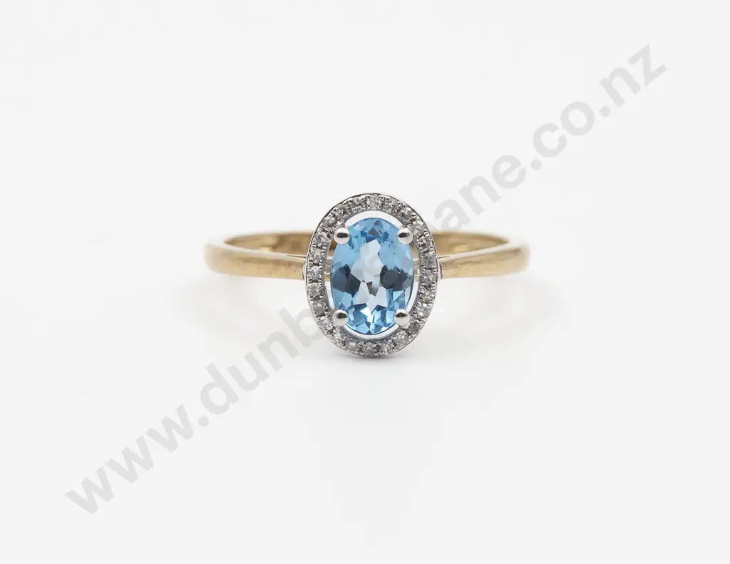 9ct 25stone Topaz and Diamond Cluster Ring Image 1++