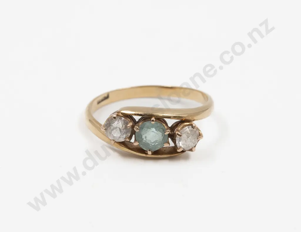 18ct Three Stone Topaz Paste and White Sapphire Ring Image 1++