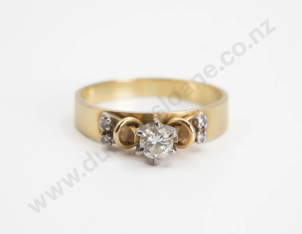 18ct Solitaire Diamond Ring Image 1++