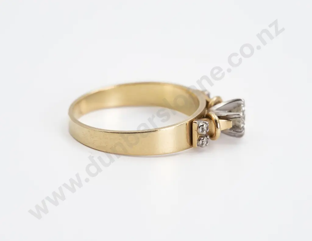 18ct Solitaire Diamond Ring Image 1++