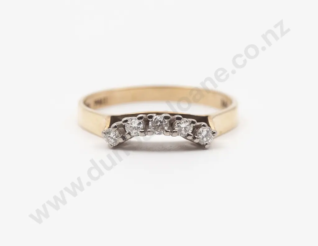 9ct Five Stone Diamond Curve Band Image 1++