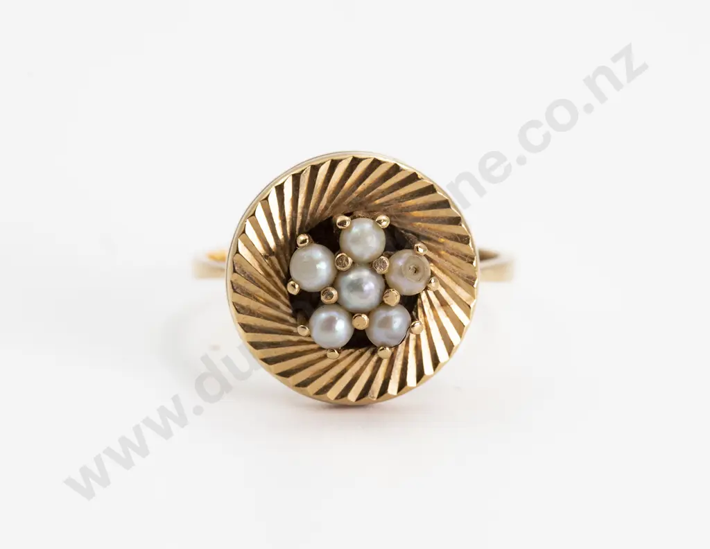14ct Six Pearl Cluster Ring Image 1++