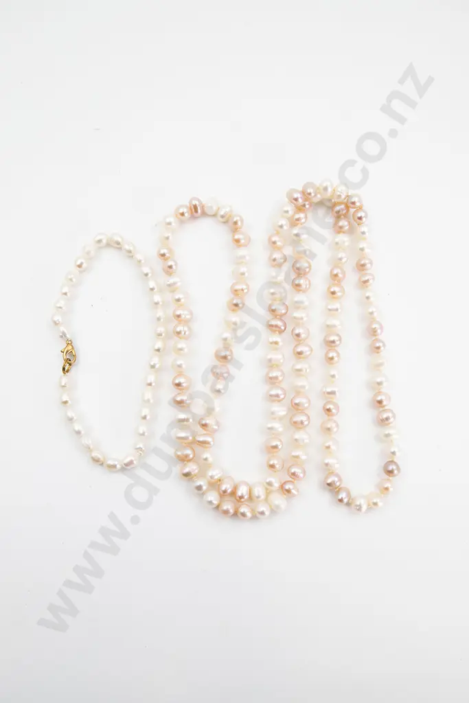 Four Freshwater Pearl Necklaces and Bracelet Image 1++