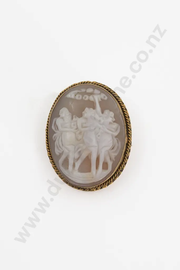 Victorian 9ct Classical Portrait Panel Cameo Ring Image 1++
