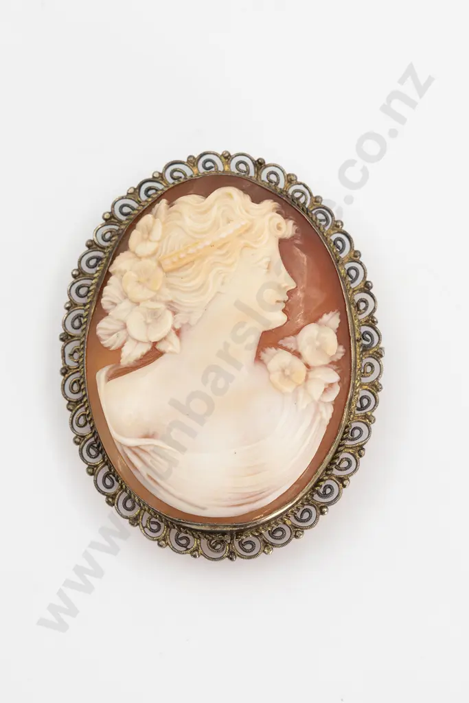 Two Silver Framed Cameo Brooches Image 1++