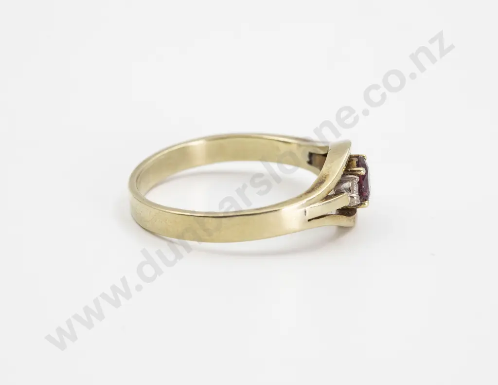 14ct Three Stone Ruby & Diamond Ring Image 1++