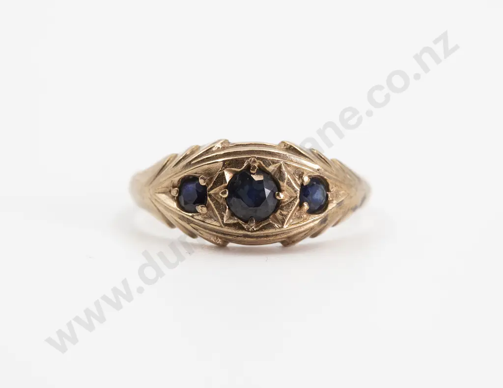 9ct Three Stone Sapphire Band Ring Image 1++