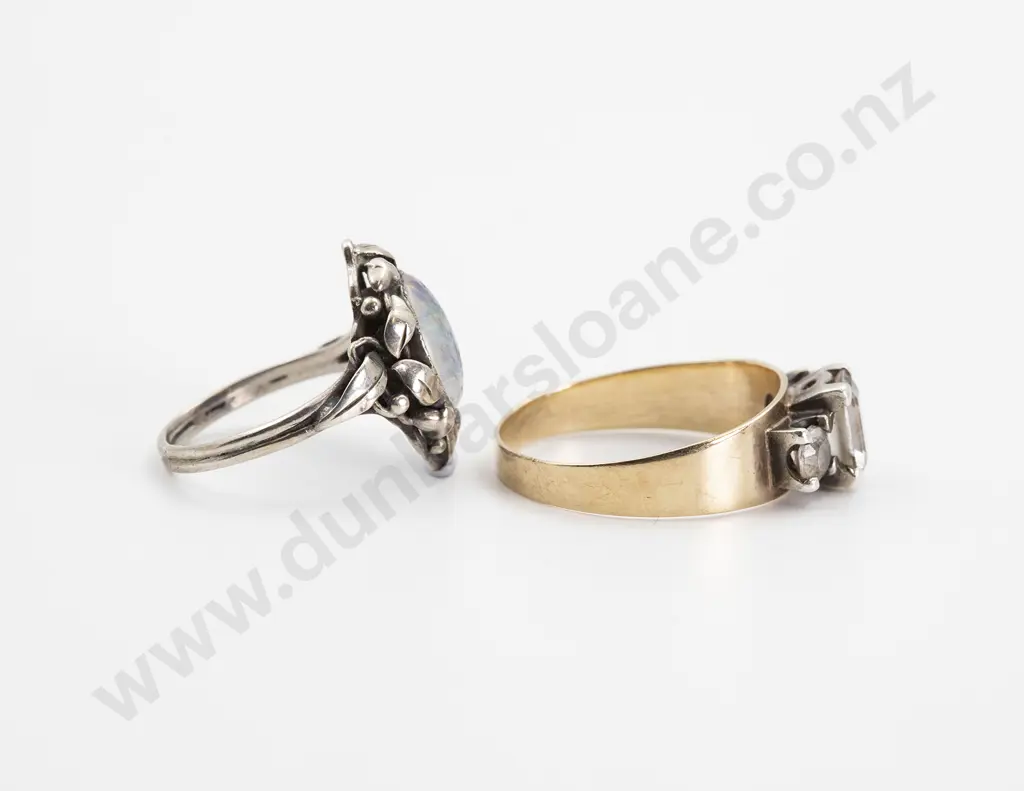 9ct Three Stone Crystal Ring with silver opal ring Image 1++