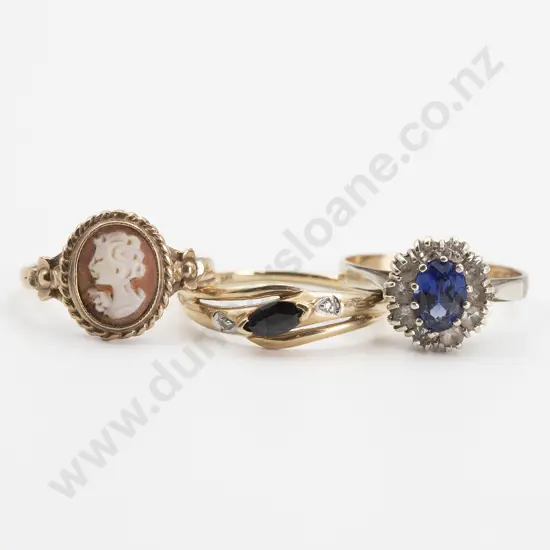9ct Sapphire Ring