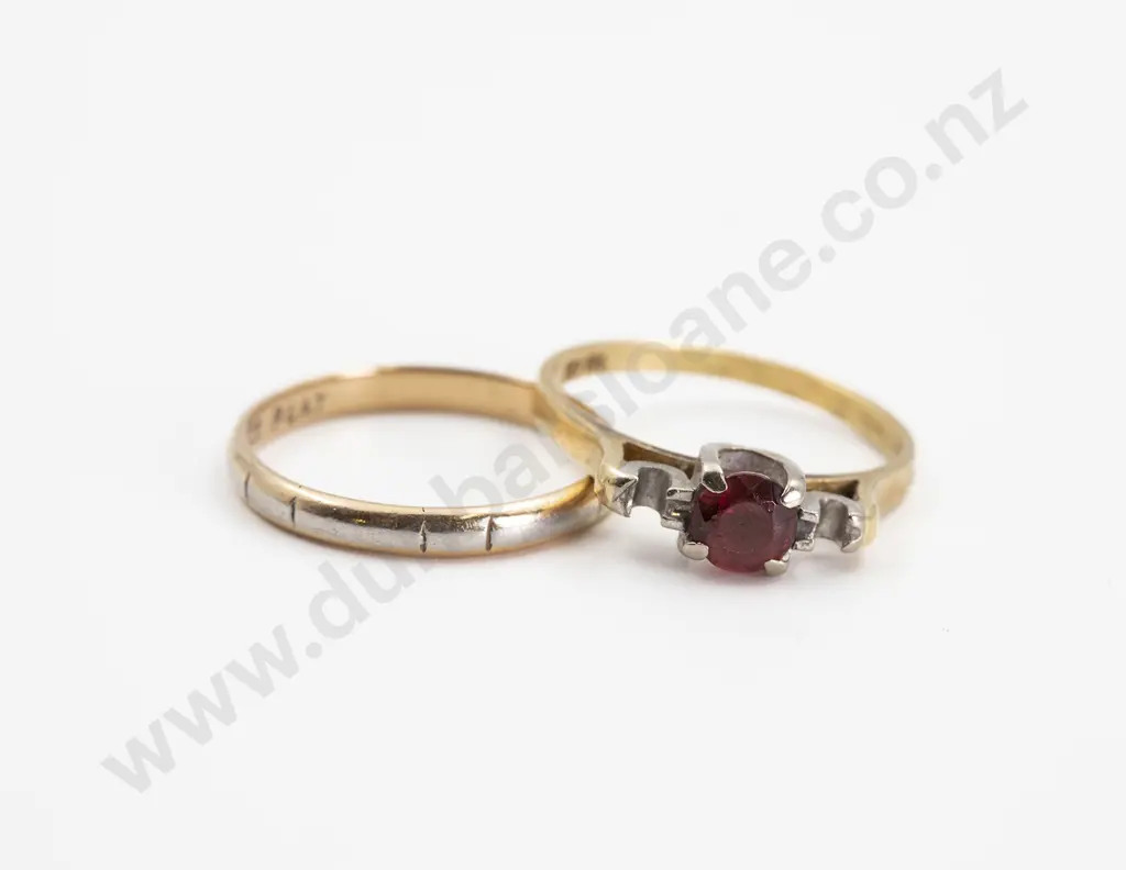 18ct and Platinum Wedding Band Image 1++