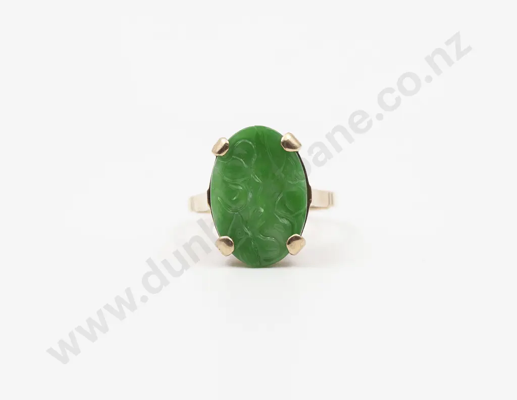 9ct Carved Apple Green Jade Oval Panel Ring Image 1++