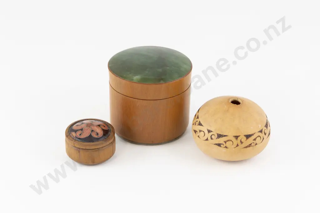 Steve Anderson Hand Crafted Red Beech and Greenstone Covered Trinket Box Image 1++