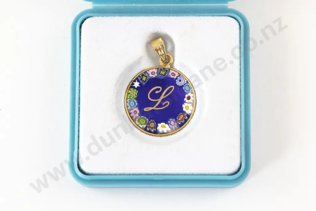 Boxed Murano Glass Initial 'L' Pendant Image 1++