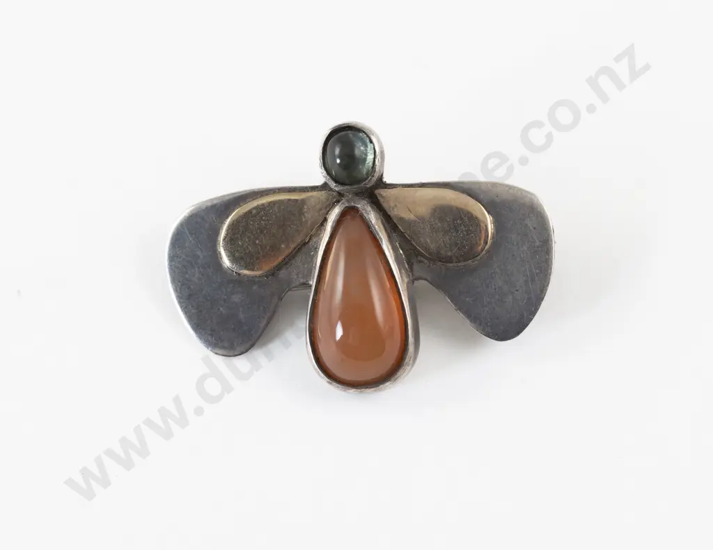 Unidentified NZ Jewellery Artist 9ct and Silver Brooch Image 1++