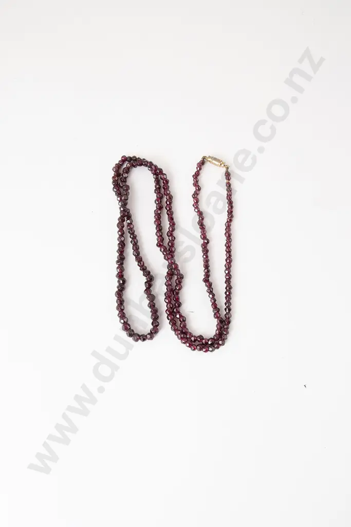Single Strand Uniform Garnet Bead Necklace Image 1++