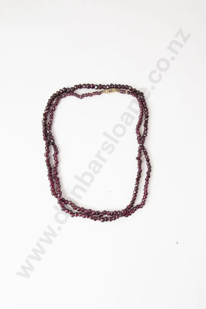 Single Strand Uniform Garnet Bead Necklace Image 1++