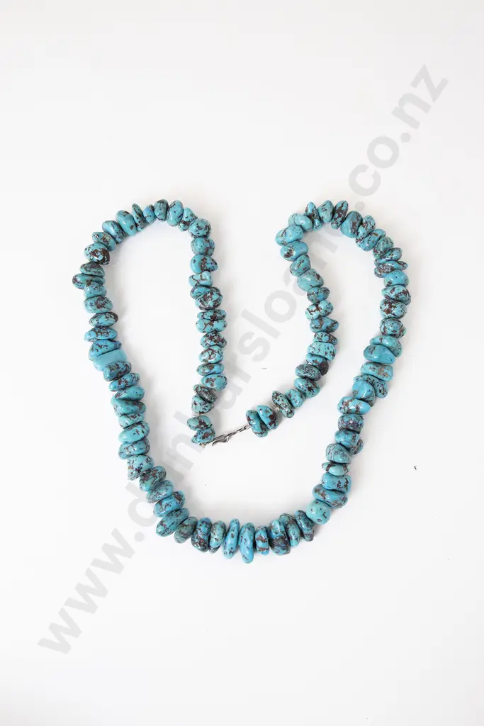 Single Strand Slightly Graduated Turquoise Nugget Necklace Image 1++