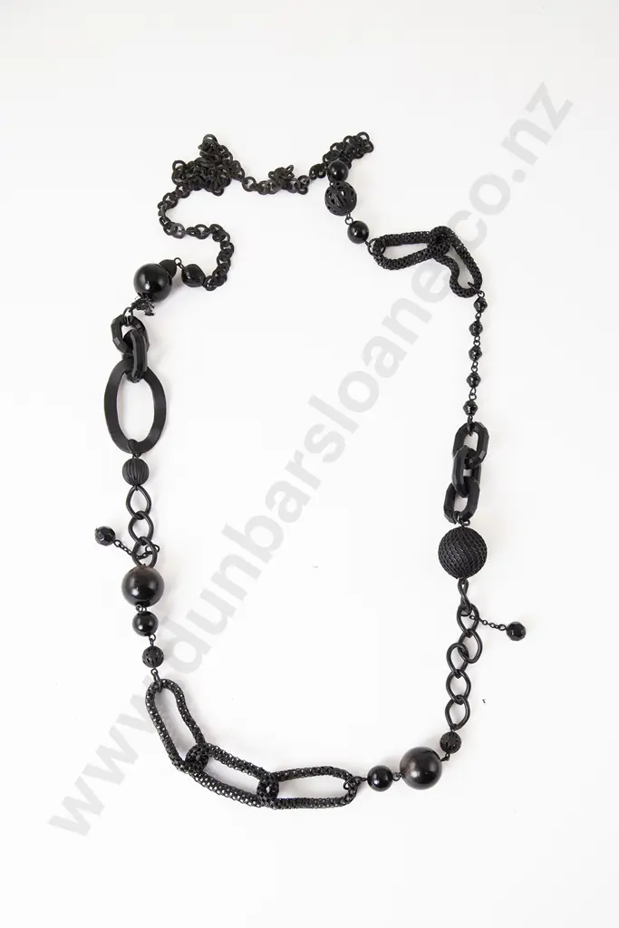 Three Flapper Style Bead Necklaces Image 1++