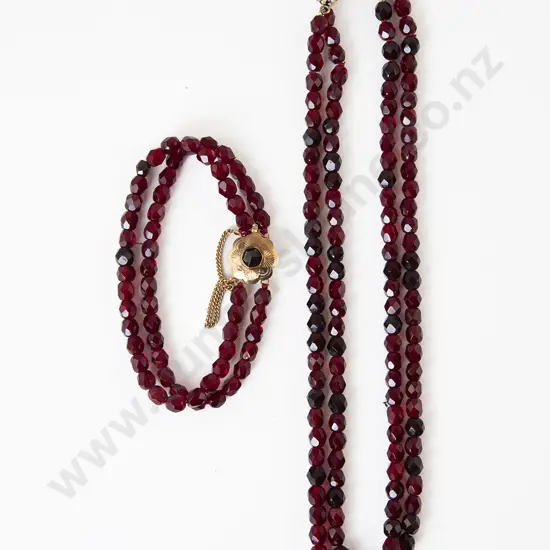 14ct Ruby Glass Bead Necklace