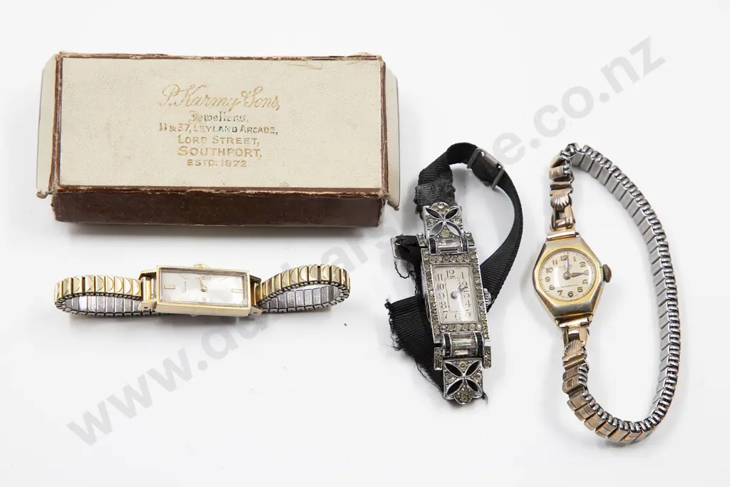 Art Deco .925 Silver and Diamond Paste Manual Ladies Wrist Watch Image 1++