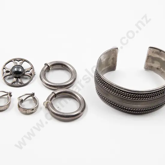 S/S Cuff Bangle