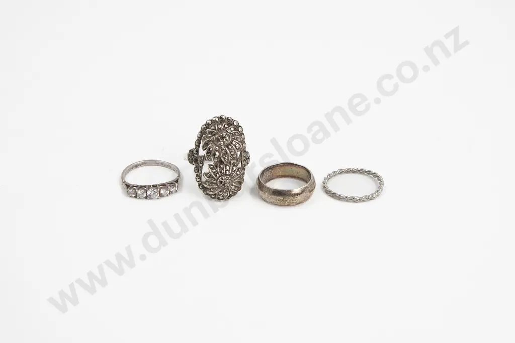 Nine Various S/S Rings Image 1++