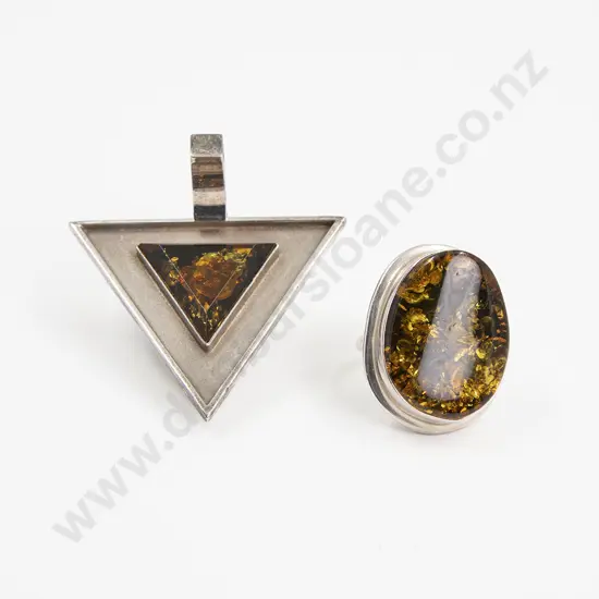 S/S Flecked Amber Dress Ring and Pendant