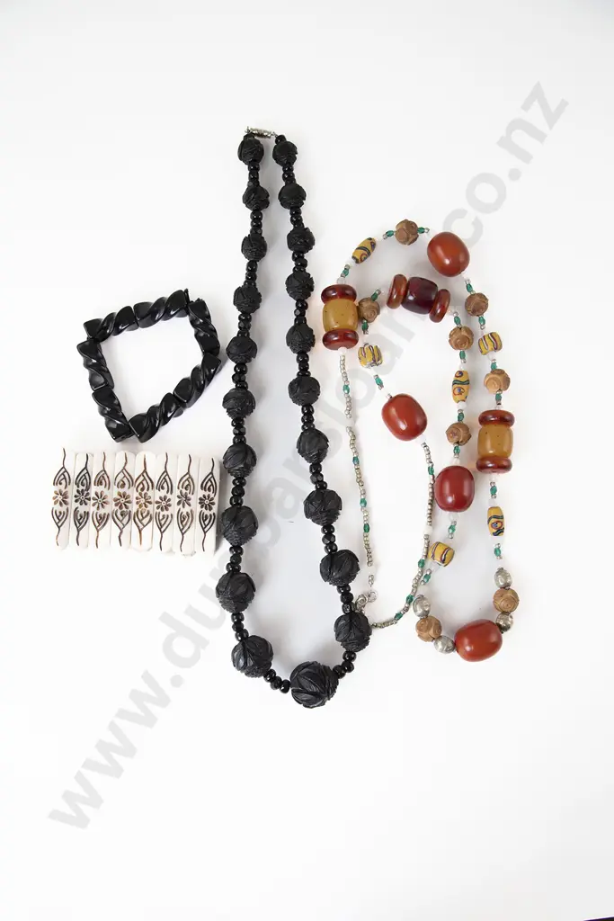 Flapper Type Mixed Bead Necklace Image 1++
