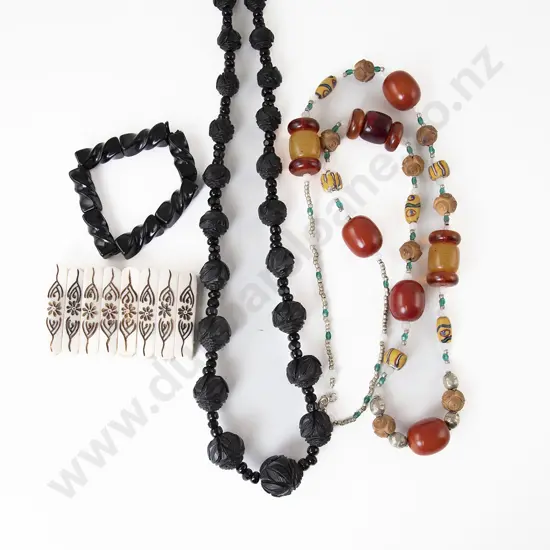 Flapper Type Mixed Bead Necklace