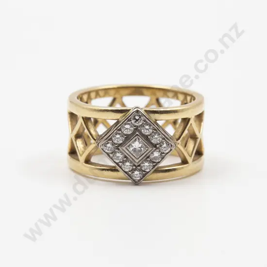 18ct 13stone Diamond Cluster Band Ring
