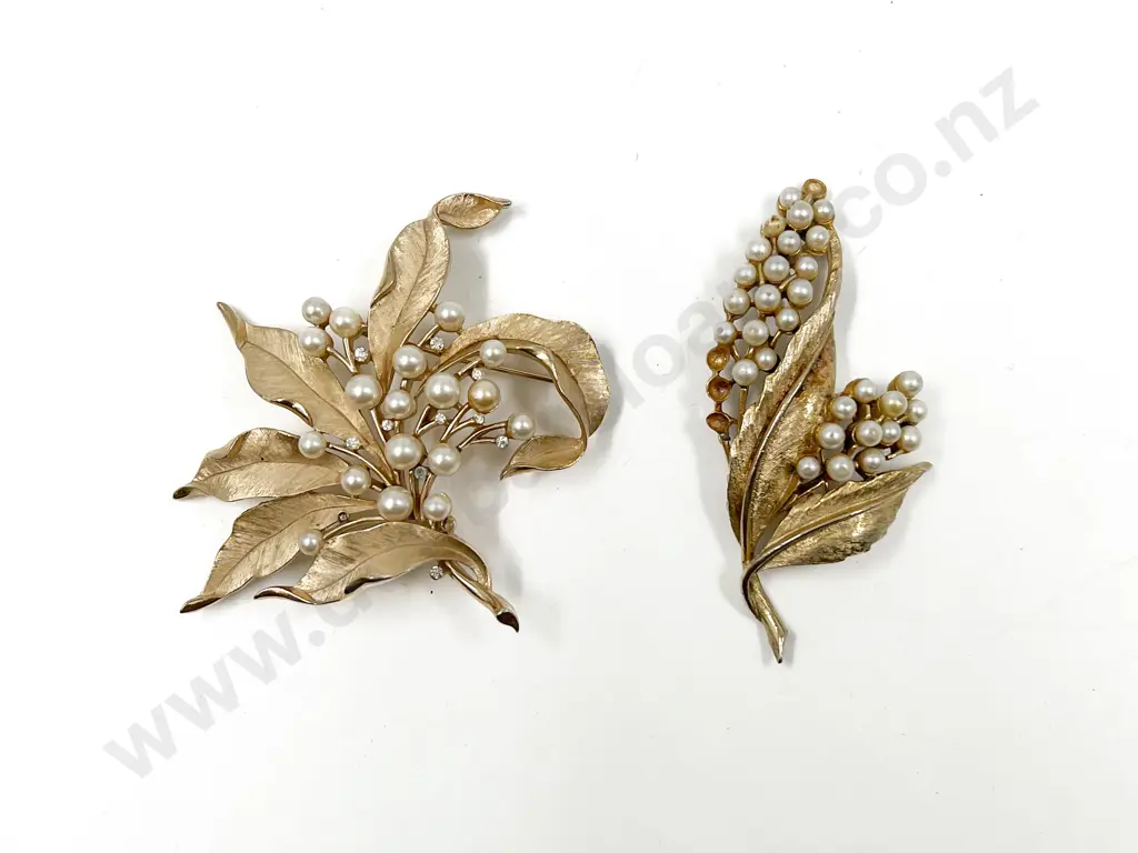 Mid C20th Trifari and Capri Faux Pearl and Leaf Spray Brooches Image 1++