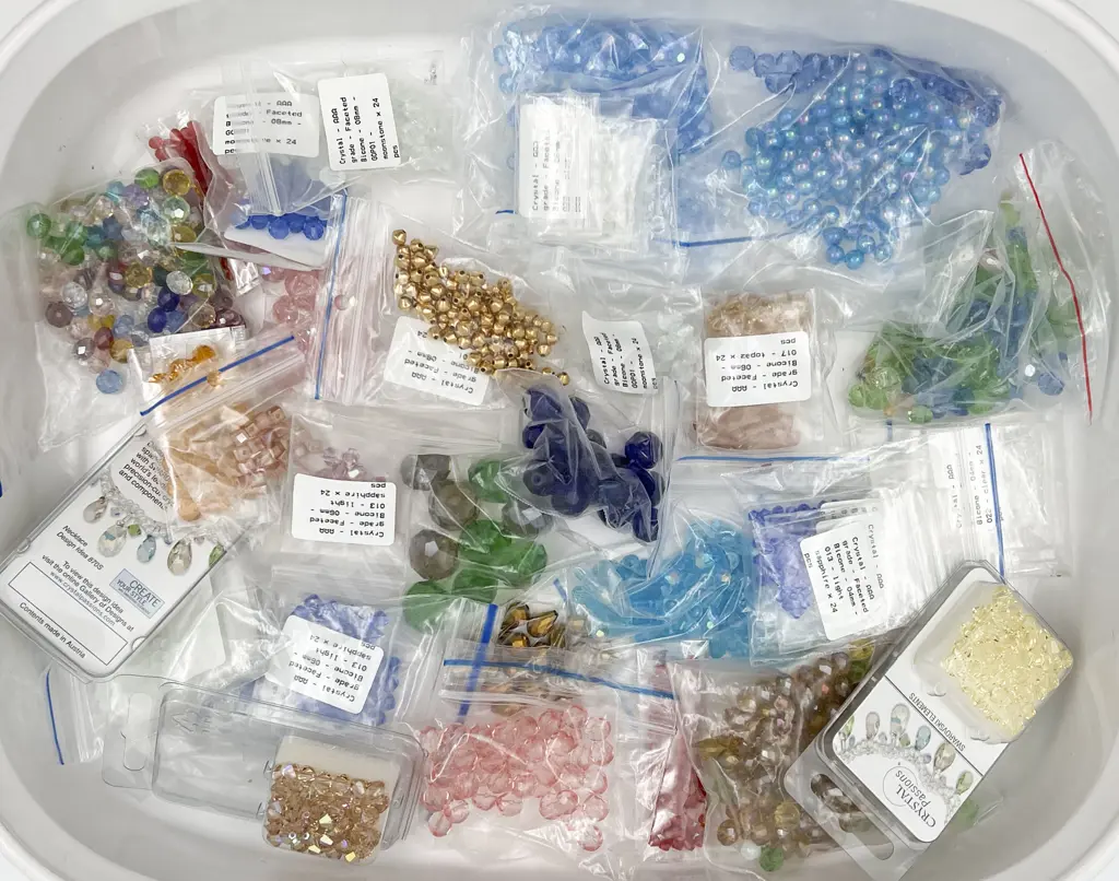 Quantity Various Coloured Crystal & Other Beads Image 1++