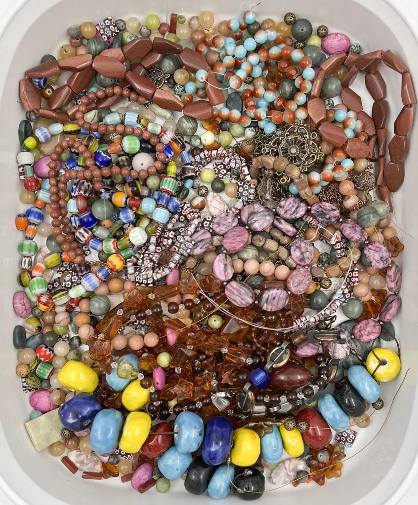 Mixed Bead Assortment Image 1++
