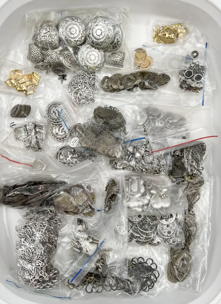 Mixed Quantity Metal Beads & Jewellery Mounts Image 1++