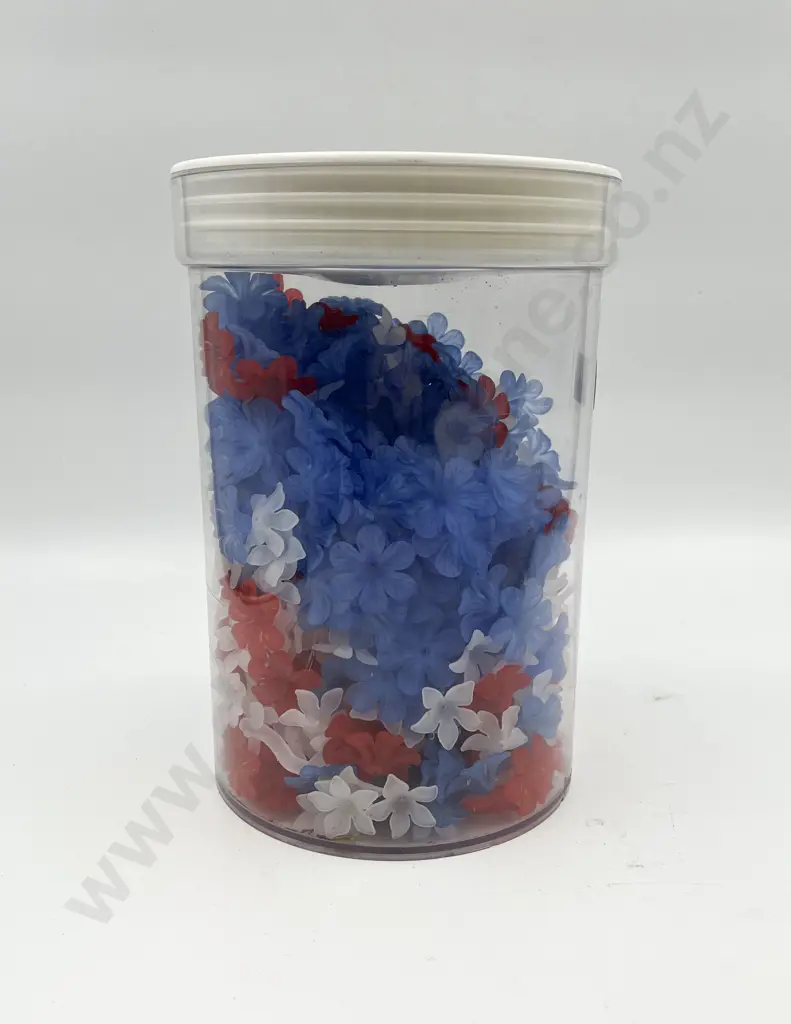 Plastic Red White And Blue Flower Beads Image 1++