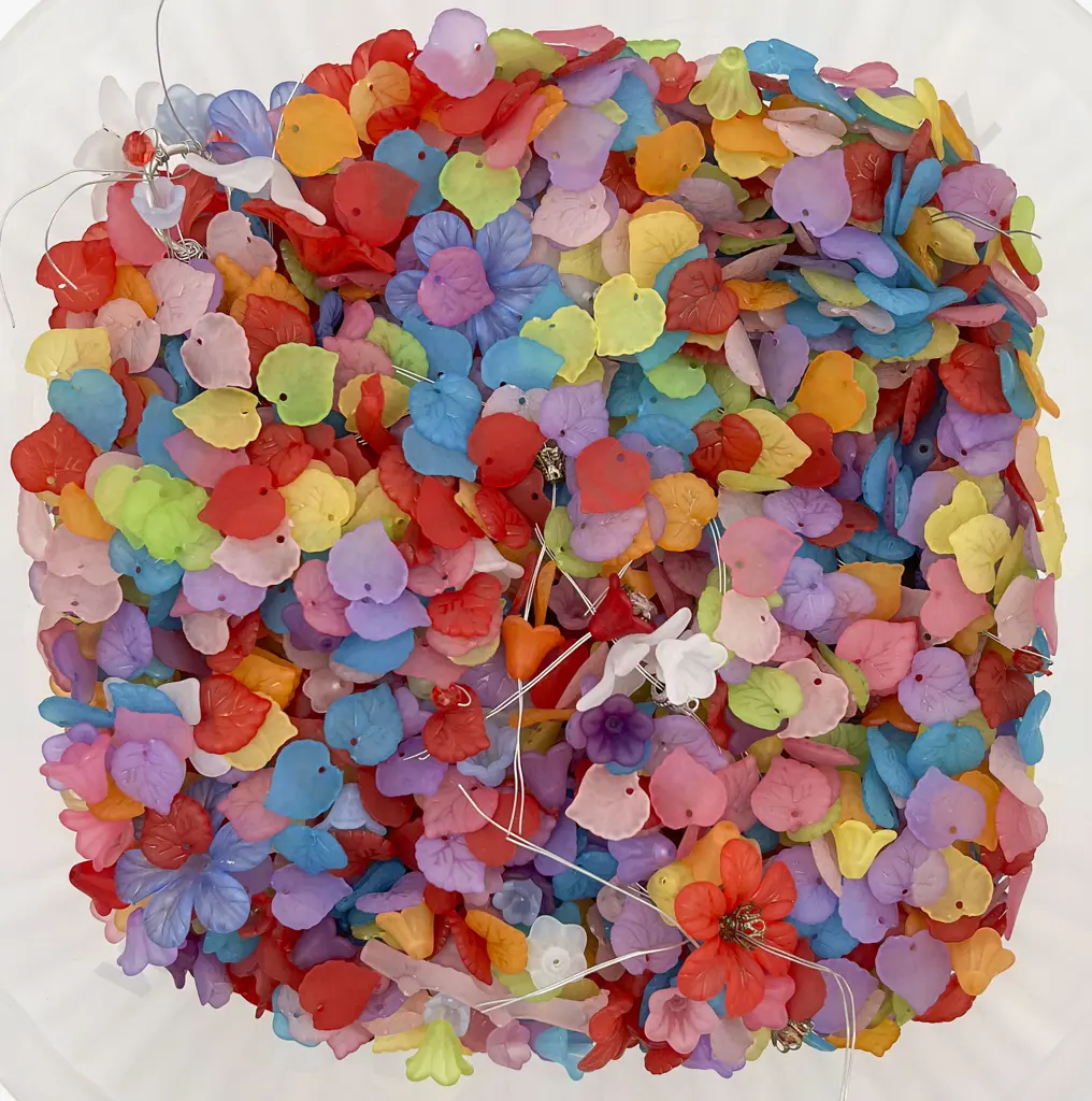 Plastic Muliticoloured Flower Beads Image 1++