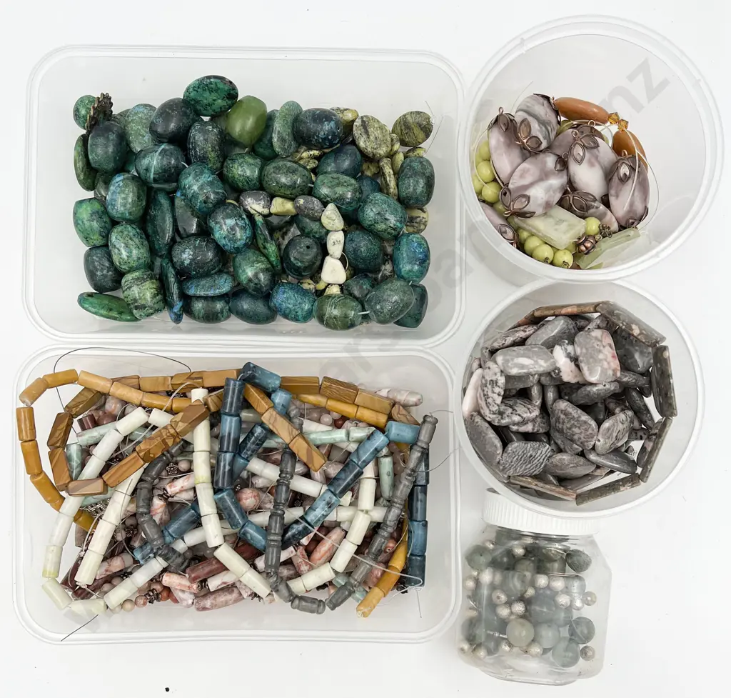 Mixed Jasper & Hardstone Beads Image 1++